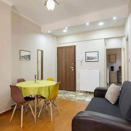 Private Pristine Balcony Home- Heart Of The Center テッサロニキ エクステリア 写真
