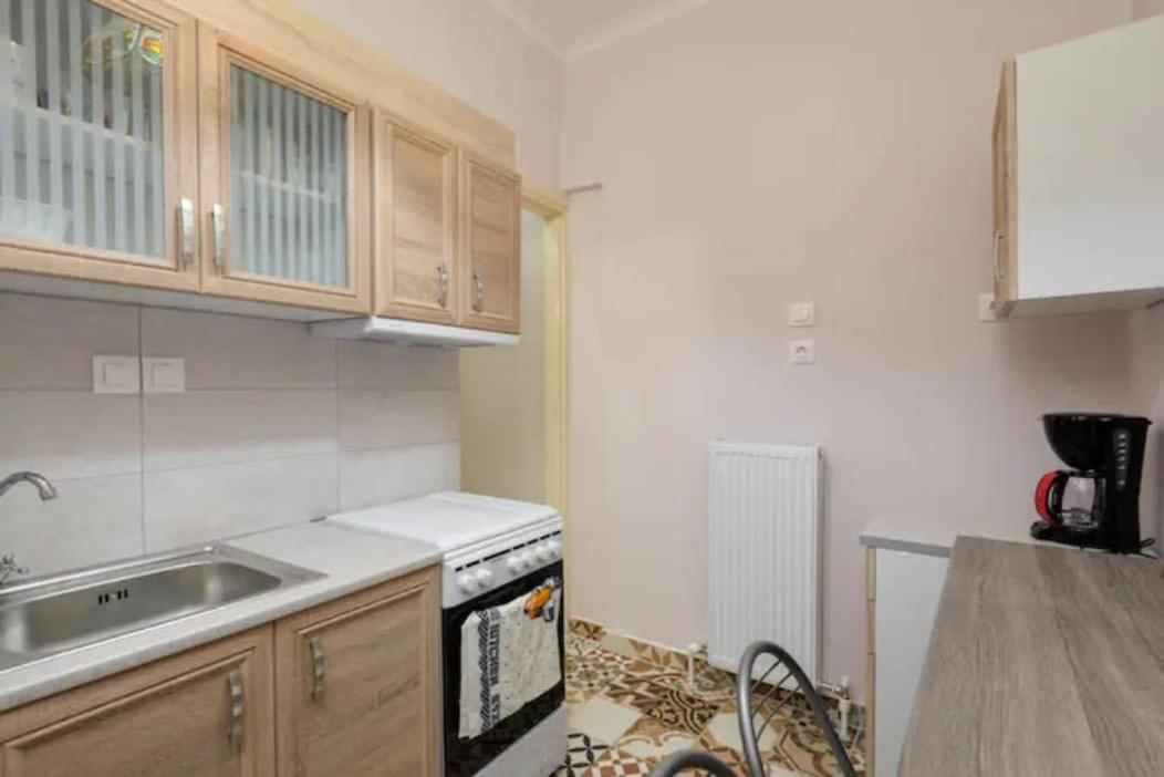 Private Pristine Balcony Home- Heart Of The Center テッサロニキ エクステリア 写真