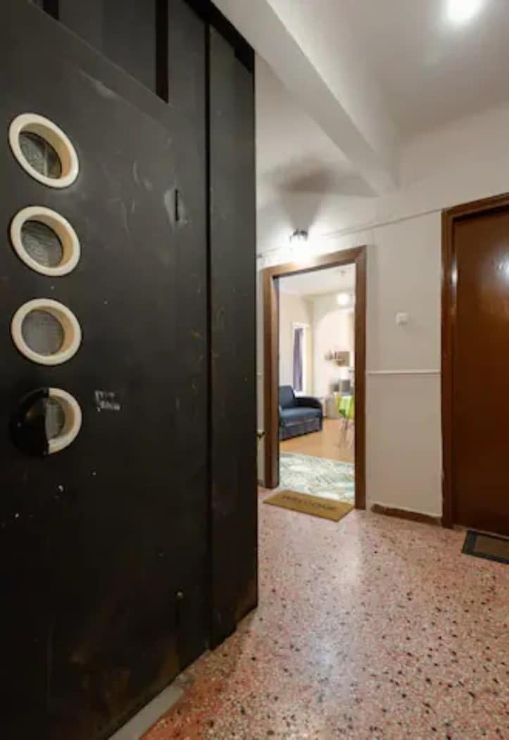 Private Pristine Balcony Home- Heart Of The Center テッサロニキ エクステリア 写真