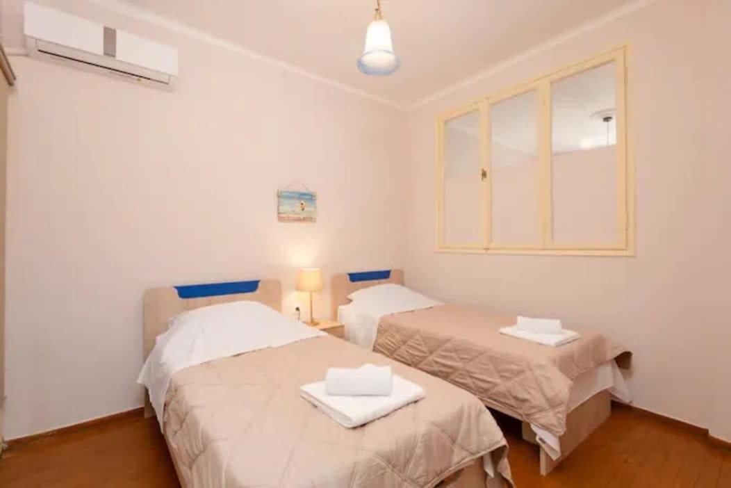 Private Pristine Balcony Home- Heart Of The Center テッサロニキ エクステリア 写真