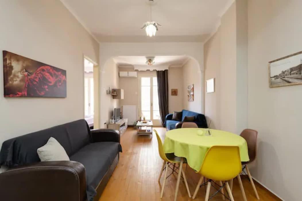 Private Pristine Balcony Home- Heart Of The Center テッサロニキ エクステリア 写真