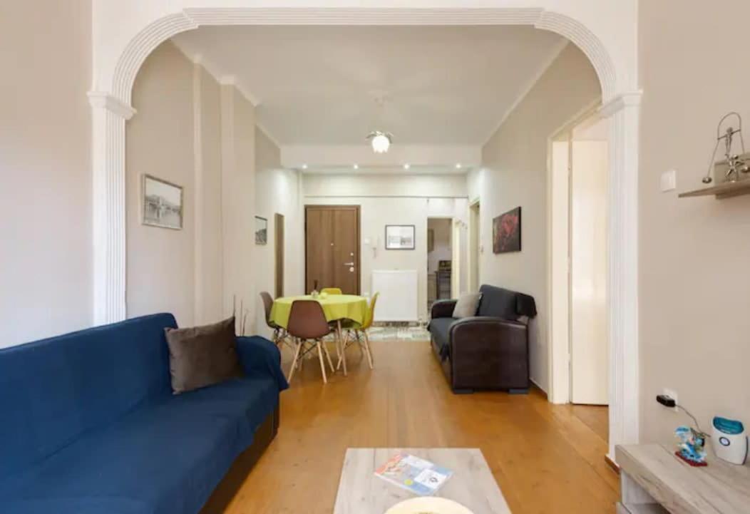 Private Pristine Balcony Home- Heart Of The Center テッサロニキ エクステリア 写真